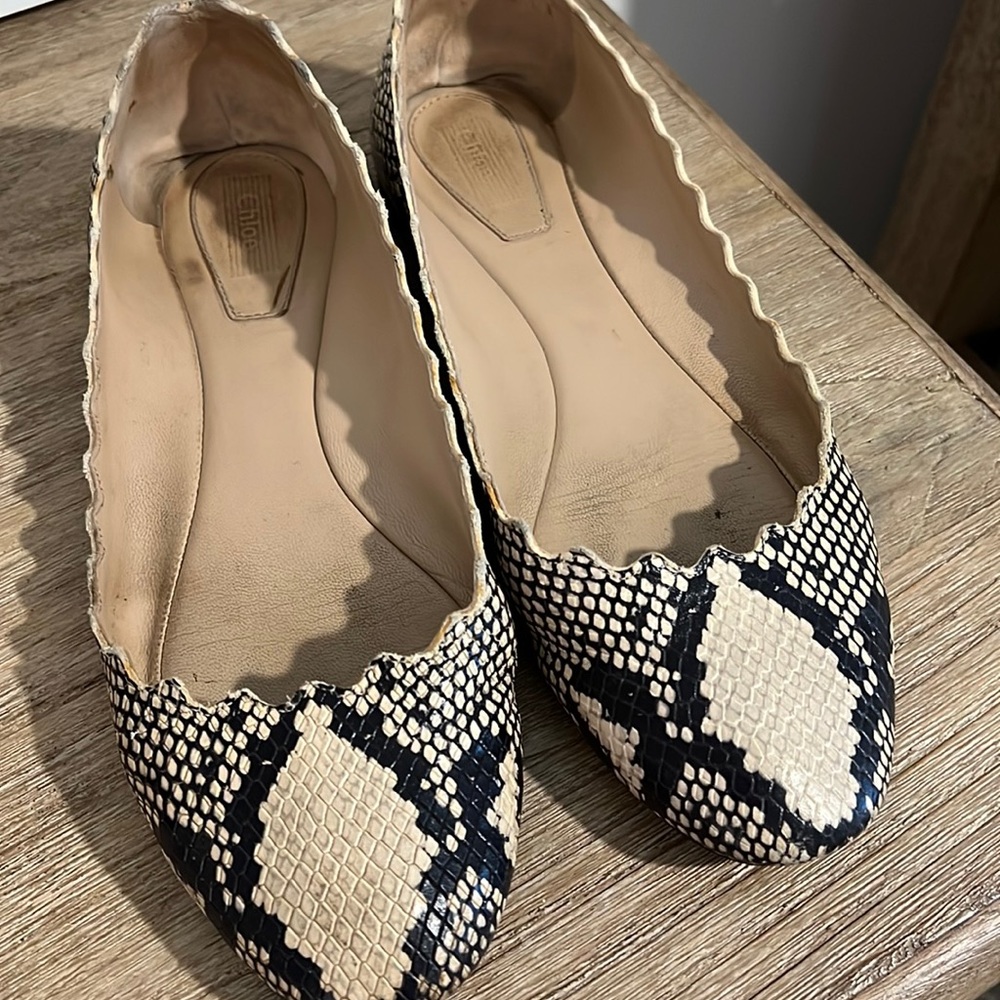 CHLOE FLATS size 8